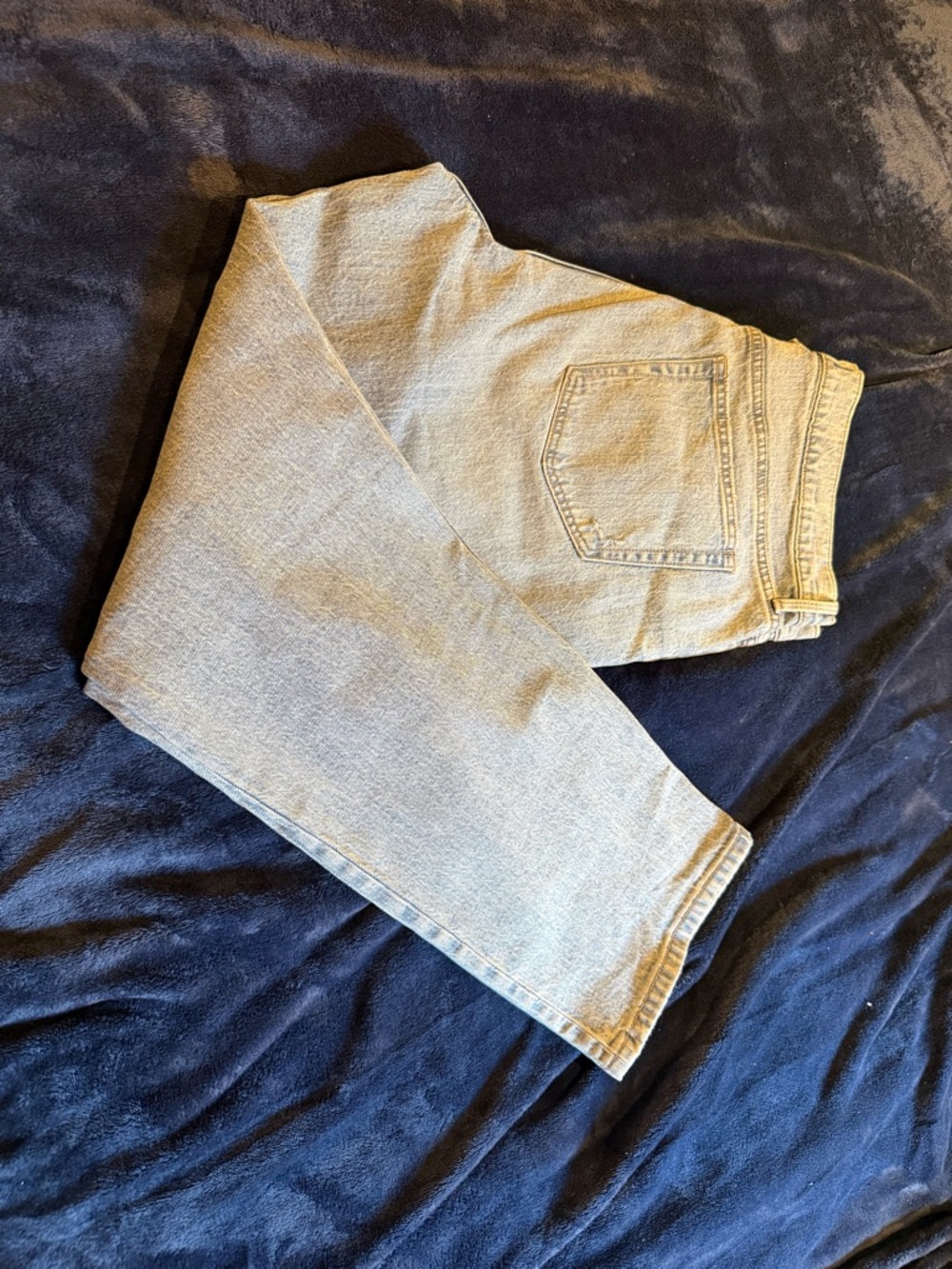 Classic Light Wash Jeans - Casual Straight Fit